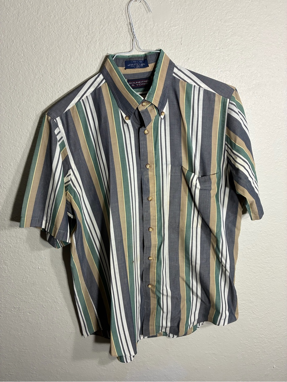 Roundtree & Yorke Short Sleeve Button-Down Stripe Shirt - Gray/Green/Tan/White